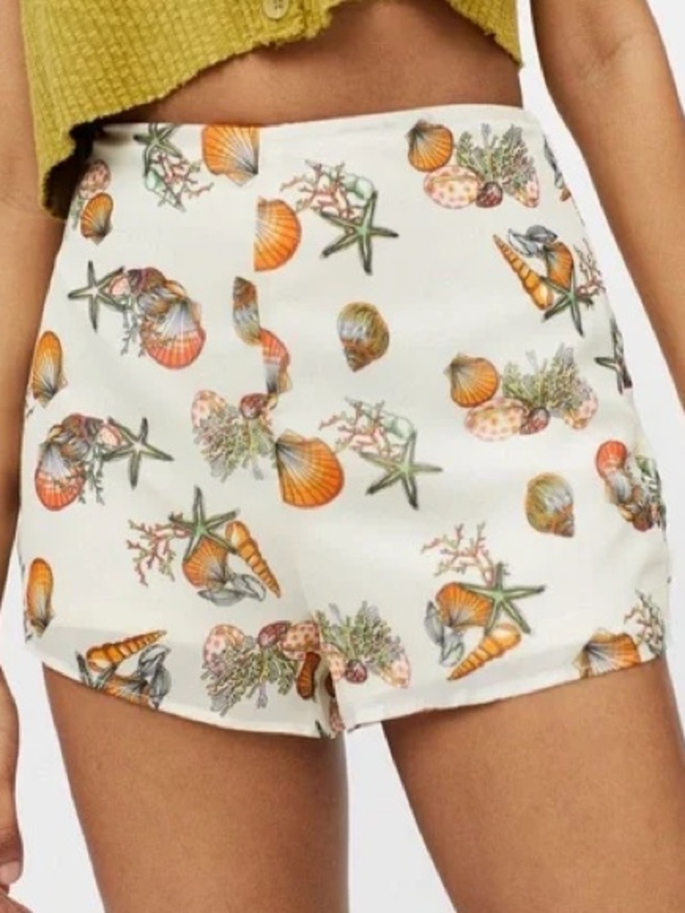 UO cream seashell shorts